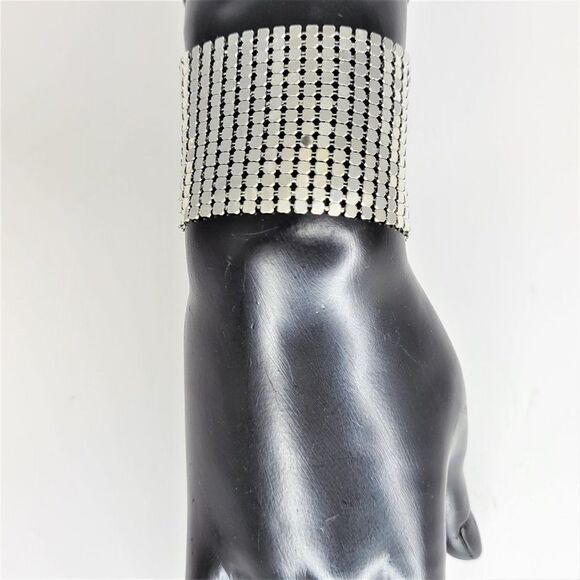 Slinky Short Silver Bracelet - Picture 3 of 7